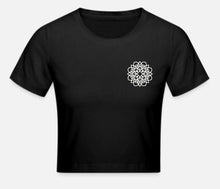 Carica l'immagine nel visualizzatore di Gallery, Crop T-Shirt Yoga con Mandala