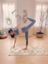 Carica l'immagine nel visualizzatore di Gallery, Completo Tappetino e borsa porta tappetino Foliage Verde